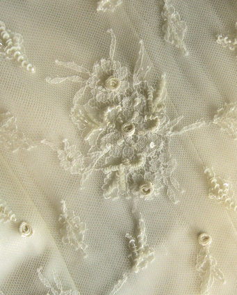 besticktes Korsage aus Valentino Spitze