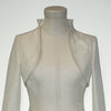 Brautmode aus Seide - Bolerojacke Jäckchen für die Hochzeit mit Stehkragen und Applikation